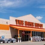 Home Depot trims guidance with anxiety about the broader economy up among contractors and homeowners